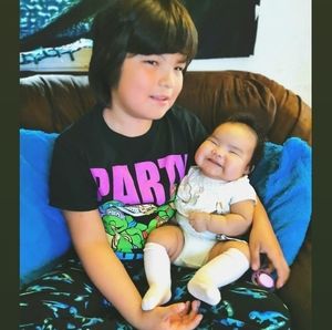 Meet your Posher, Santana